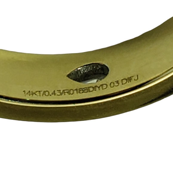 14 Karat Yellow Gold and Diamond Wedding Band Ring Size 6.75 #18843 - Picture 6 of 8